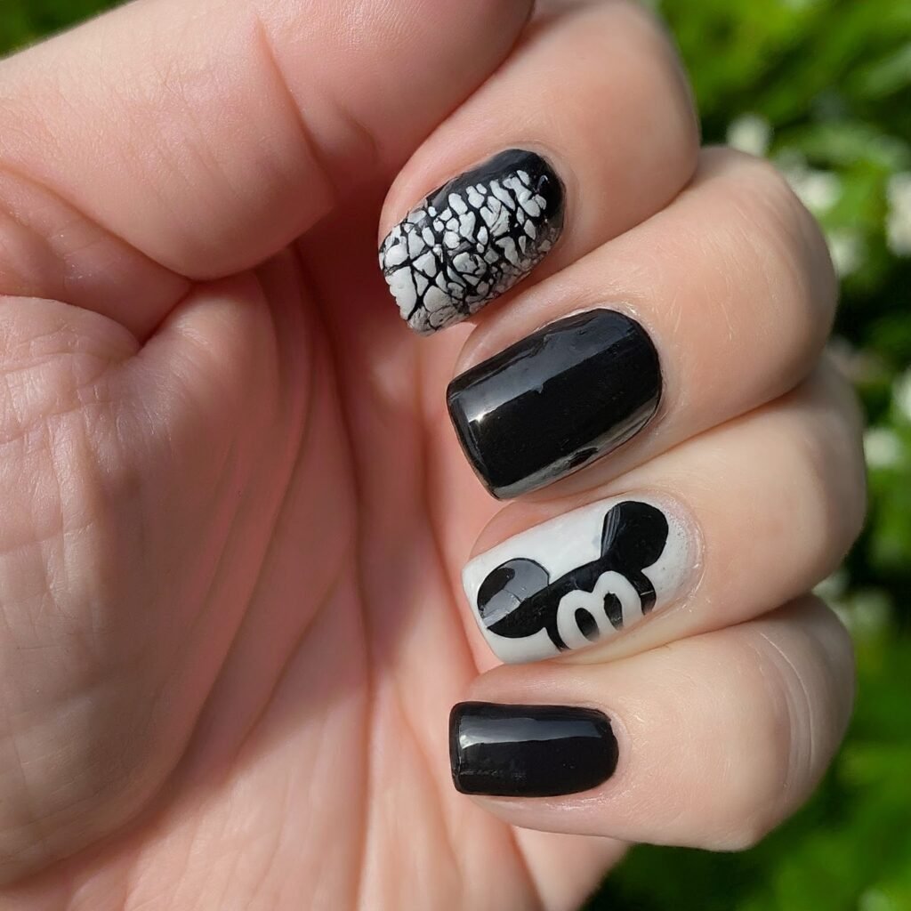 Disney Halloween nails